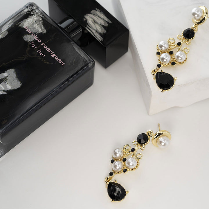 Vintage Earrings - Black and White Earring - Company U - #tag1# - #tag2# - #tag3#